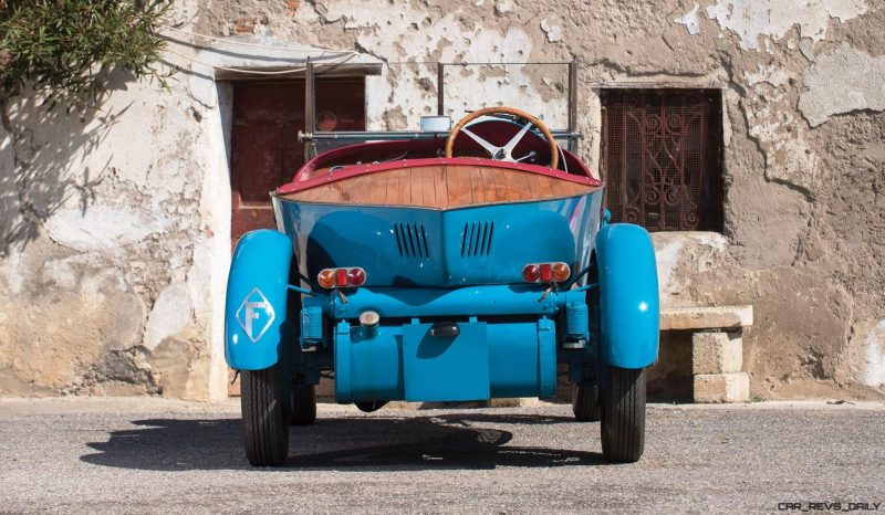 RM Monaco 2016 - 1928 Bugatti Type 40 Boattail Speedster 12