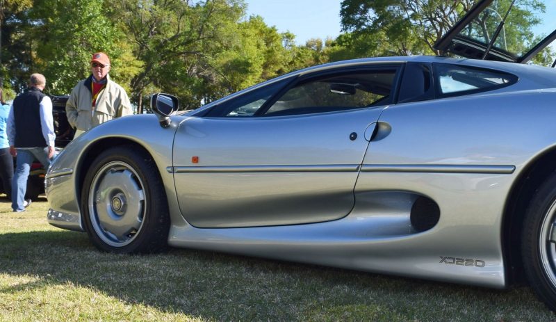 1994 Jaguar XJ220 15