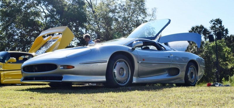 1994 Jaguar XJ220 3