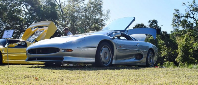 1994 Jaguar XJ220 5