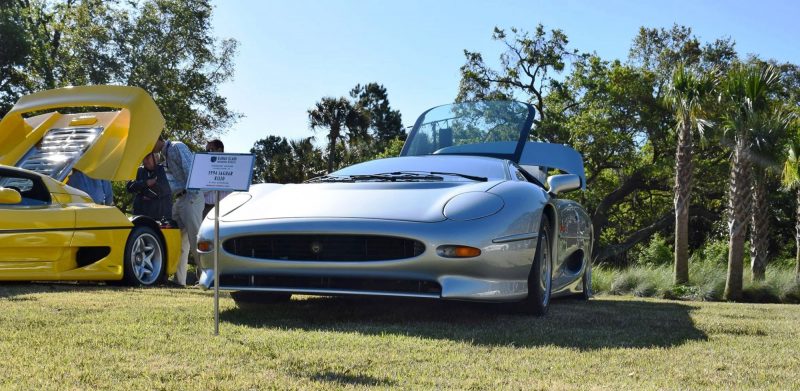 1994 Jaguar XJ220 8