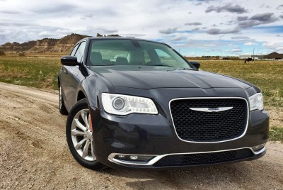 2016 Chrysler 300 Limited 4