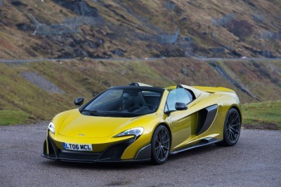 2016 McLaren 675LT Spider 22