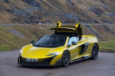 2016 McLaren 675LT Spider 23