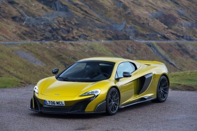 2016 McLaren 675LT Spider 24