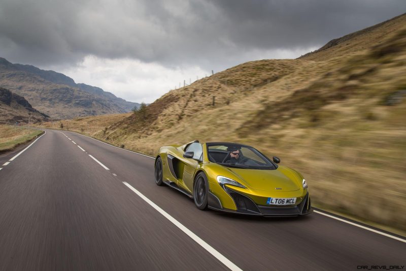 2016 McLaren 675LT Spider 30