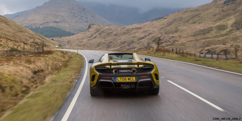 2016 McLaren 675LT Spider 32