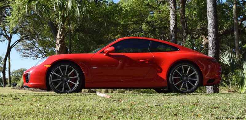 2017 Porsche 911 Guard Red 7