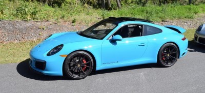 2017 Porsche 911 Miami Blue 35