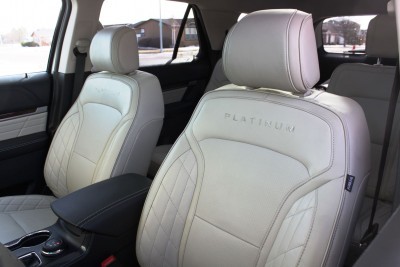 Ford Explorer Platinum INTERIOR Review Photos  by Tim Esterdahl 11