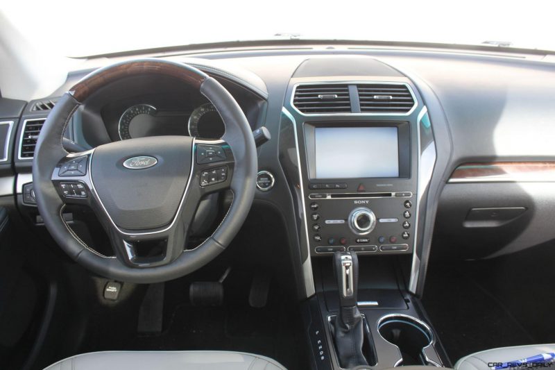 Ford Explorer Platinum INTERIOR Review Photos  by Tim Esterdahl 8