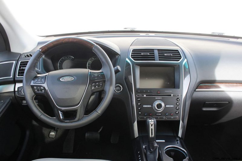 Ford Explorer Platinum INTERIOR Review Photos  by Tim Esterdahl 9