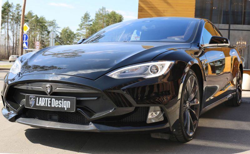 LARTE Design TESLA Model S P85D Elizabeta 10