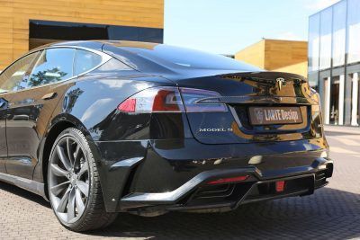 LARTE Design TESLA Model S P85D Elizabeta 22