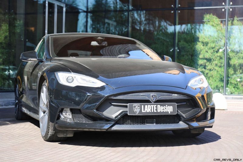 LARTE Design TESLA Model S P85D Elizabeta 44