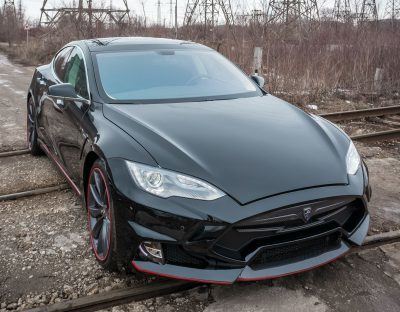 LARTE Design TESLA Model S P85D Elizabeta Redline 21