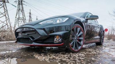 LARTE Design TESLA Model S P85D Elizabeta Redline 31