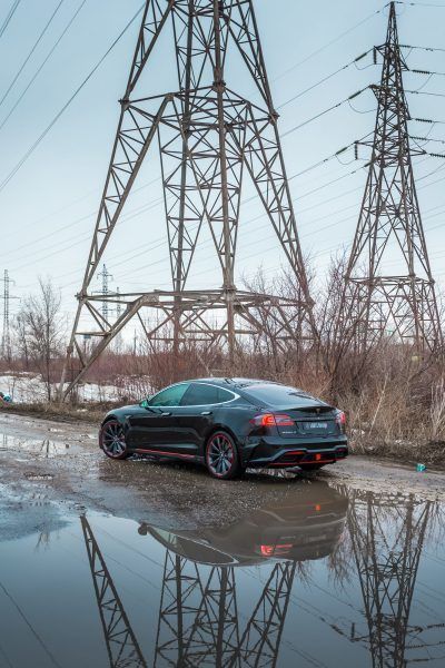 LARTE Design TESLA Model S P85D Elizabeta Redline 40