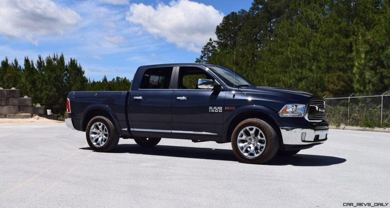 2016 RAM 1500 LIMITED EcoDiesel BLACK 11