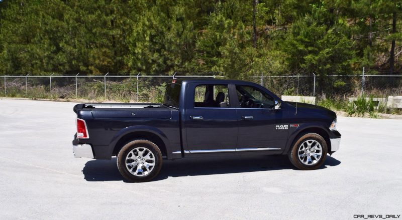 2016 RAM 1500 LIMITED EcoDiesel BLACK 16