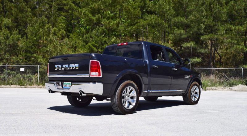 2016 RAM 1500 LIMITED EcoDiesel BLACK 19