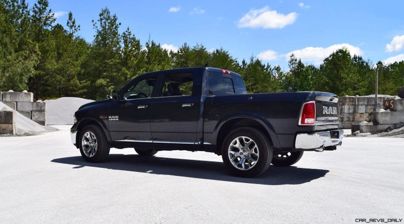 2016 RAM 1500 LIMITED EcoDiesel BLACK 26