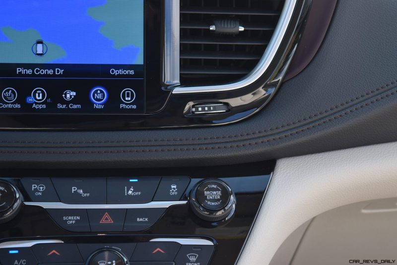 2017 Chrysler PACIFICA Limited- Interior 16