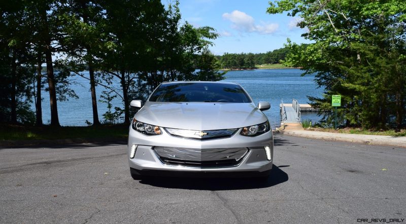 2017 Chevrolet VOLT Premier 12