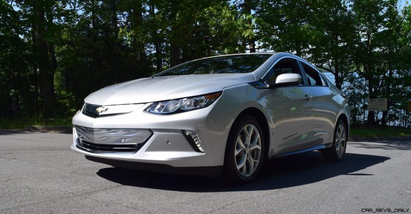 2017 Chevrolet VOLT Premier 14