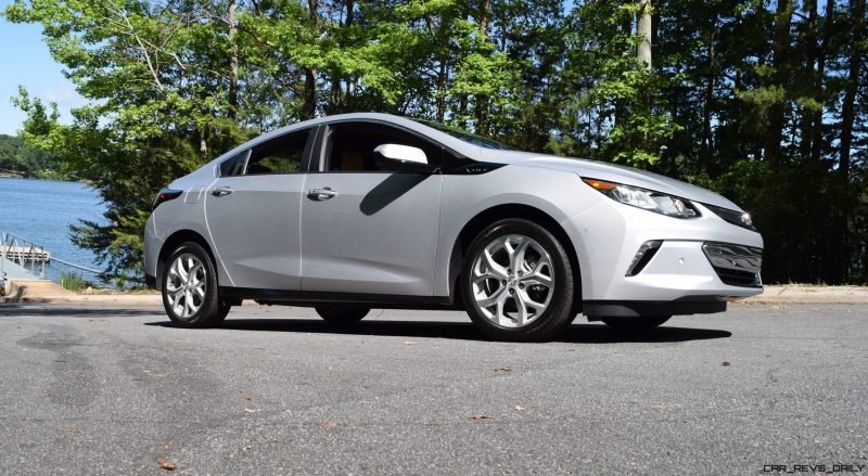 2017 Chevrolet VOLT Premier 29