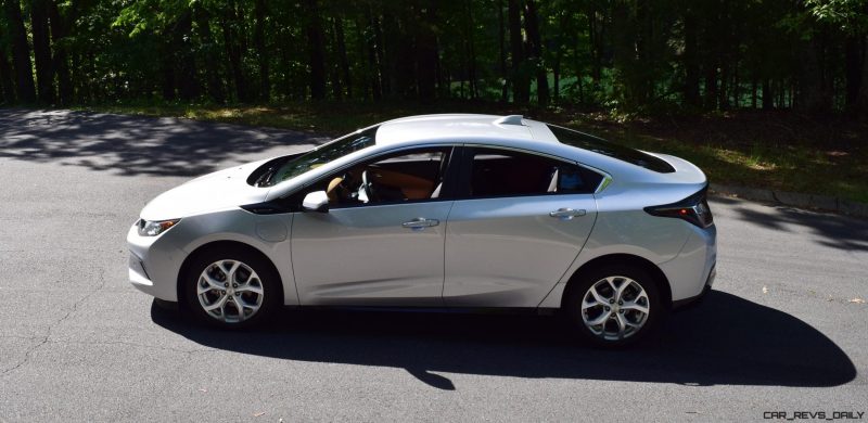 2017 Chevrolet VOLT Premier 39