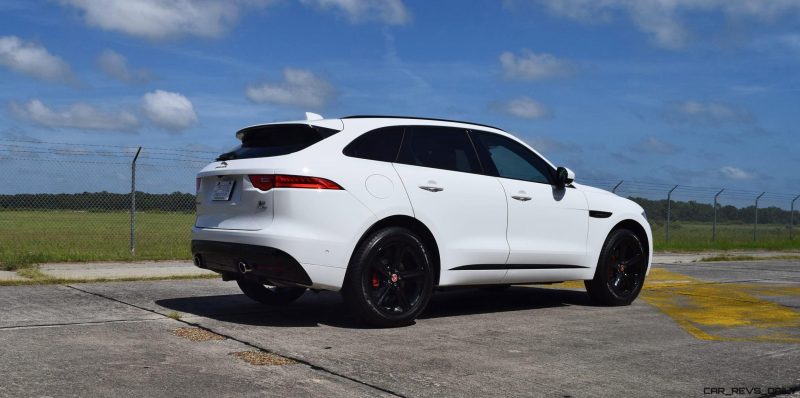 2017 Jaguar F-Pace S - White Exterior  113