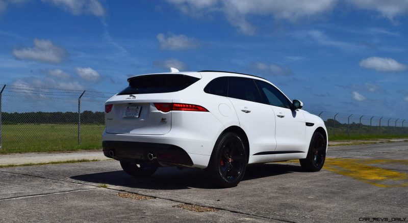 2017 Jaguar F-Pace S - White Exterior  114