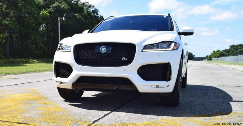 2017 Jaguar F-Pace S - White Exterior  131