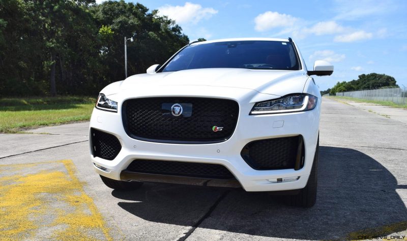 2017 Jaguar F-Pace S - White Exterior  133