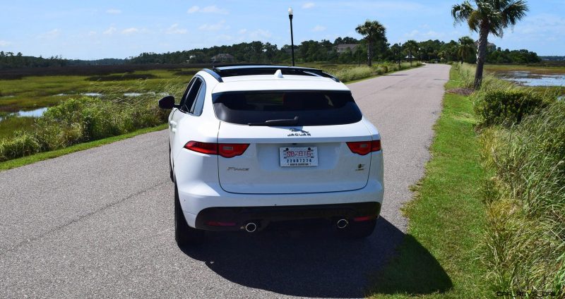 2017 Jaguar F-Pace S - White Exterior  40