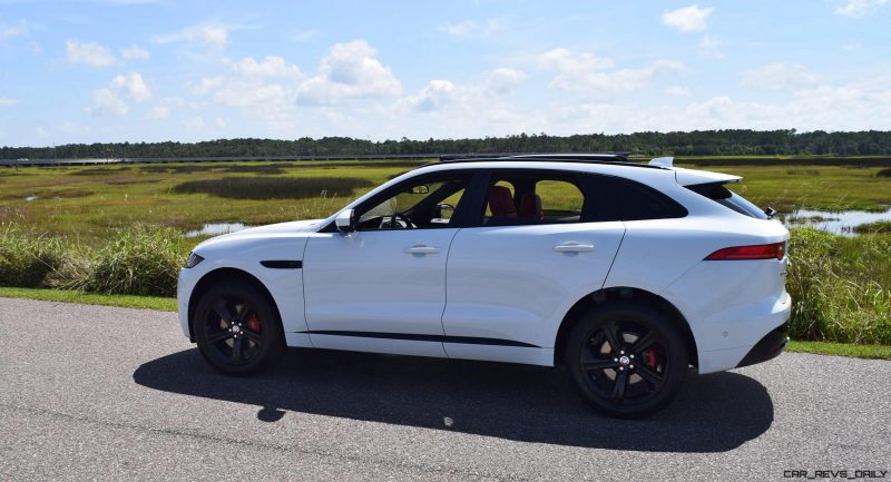 2017 Jaguar F-Pace S - White Exterior  74