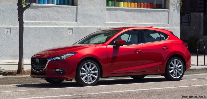 2017_Mazda3_03