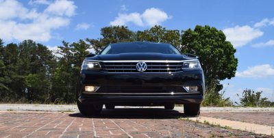 2016 VW Passat SEL 22