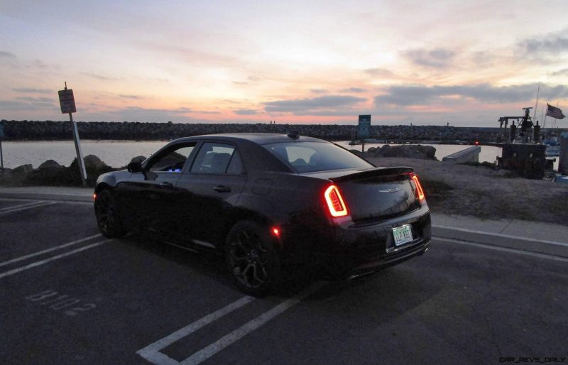 2016-chrysler-300s-6