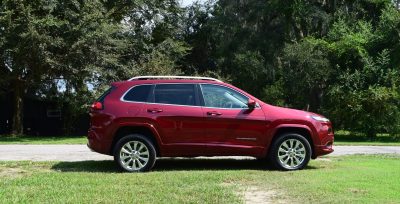 2016-jeep-cherokee-overland-4x4-33