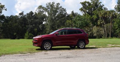 2016-jeep-cherokee-overland-4x4-39