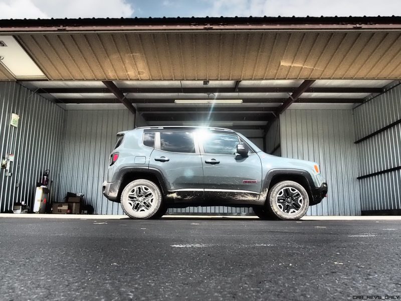 2016-jeep-renegade-trailhawk-review-20