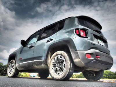 2016-jeep-renegade-trailhawk-review-24