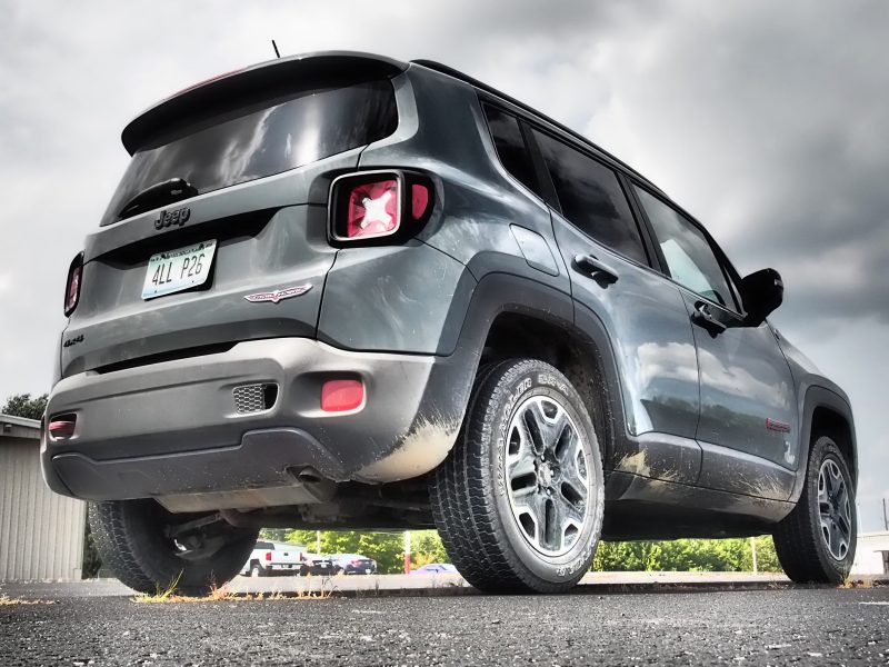 2016-jeep-renegade-trailhawk-review-26