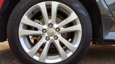 Chrysler 200 wheel shot