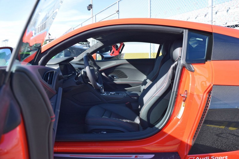 2017 Audi R8 V10 Dynamite Red 12