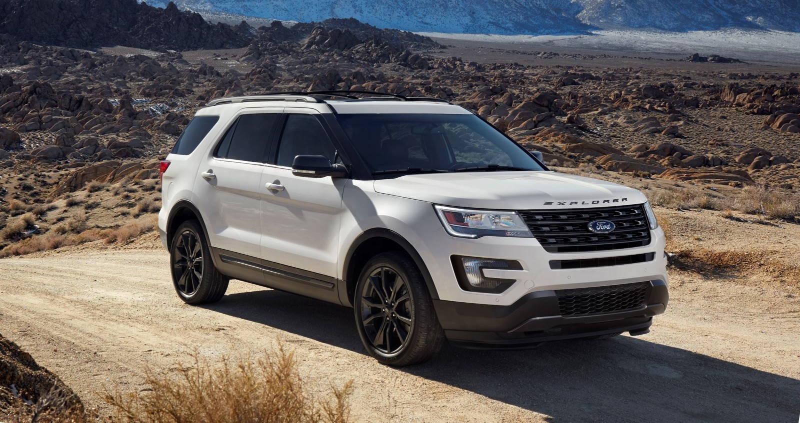 2017 Ford Explorer XLT Sport Pack Is High-Impact Styling Upgrade with ...