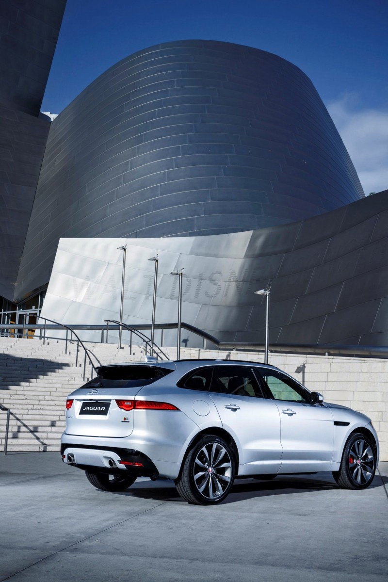 2017 Jaguar F-PACE V6S Silver Disney Center LA 16