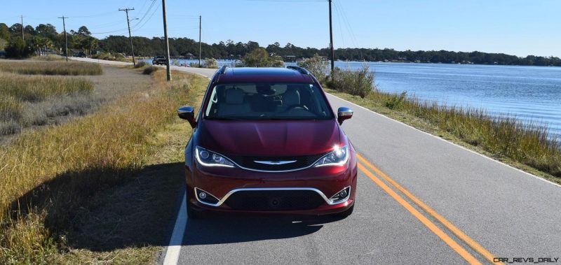 2017 Chrysler Pacifica 6